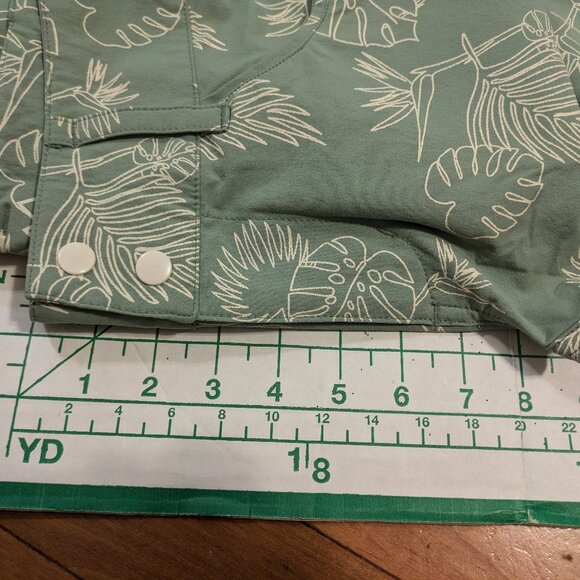 EUC Wild Rye Freel Shorts Size 4 Paradise print - Picture 3 of 5